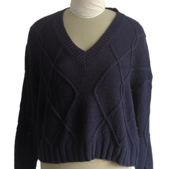 Lord & Taylor Design Lab Cropped Cable Knit Sweater - Picture 3 of 3